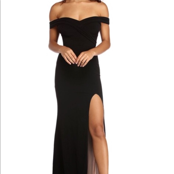 Windsor Dresses & Skirts - Angela off the shoulder black dress